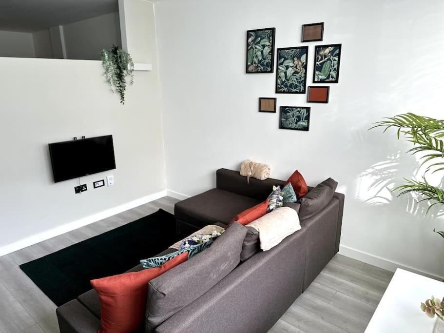 Studio Apartment In Milton Keynes Exterior photo