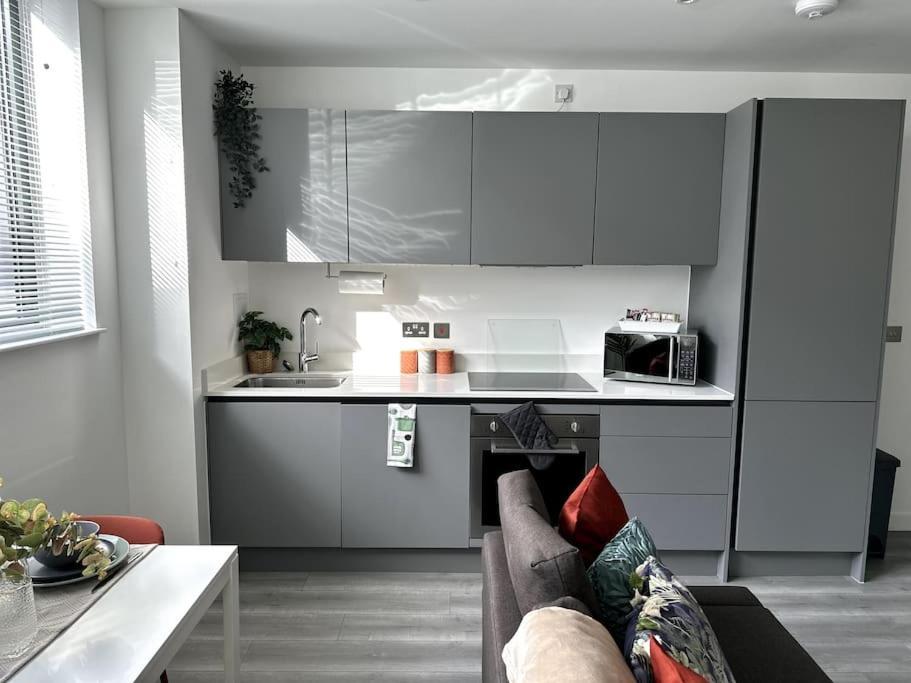 Studio Apartment In Milton Keynes Exterior photo